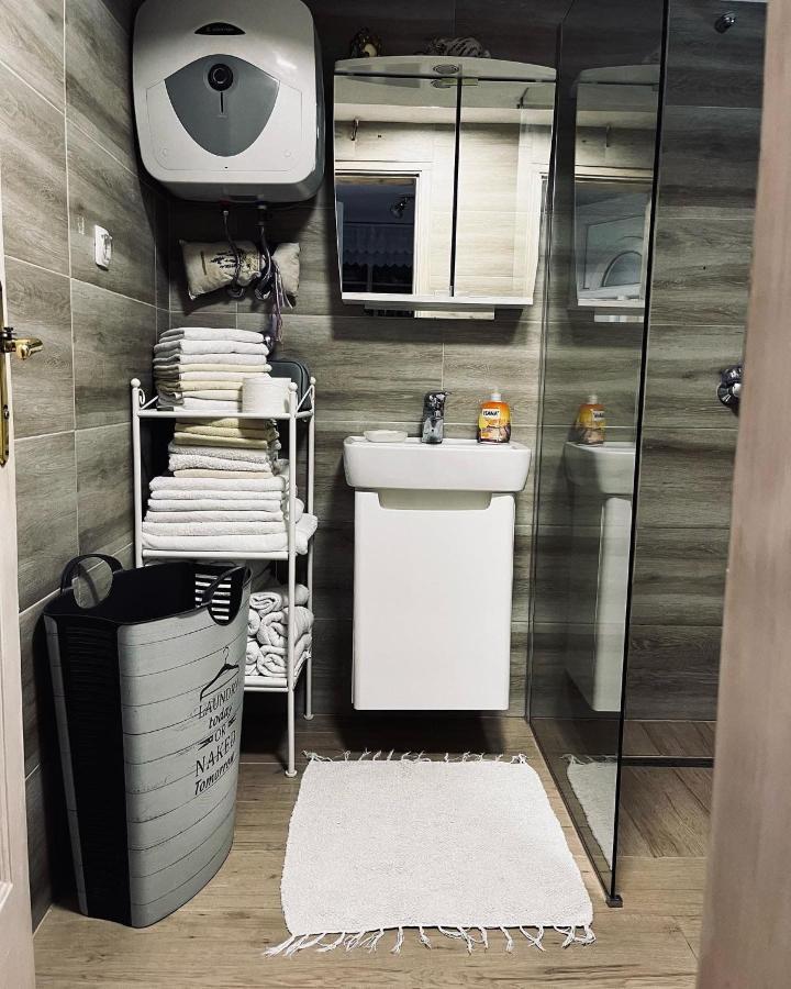 Holiday Home Amila 비소코 외부 사진
