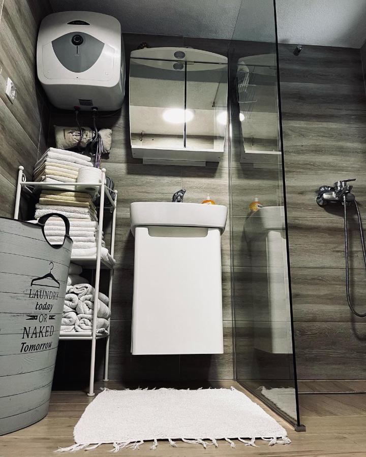 Holiday Home Amila 비소코 외부 사진